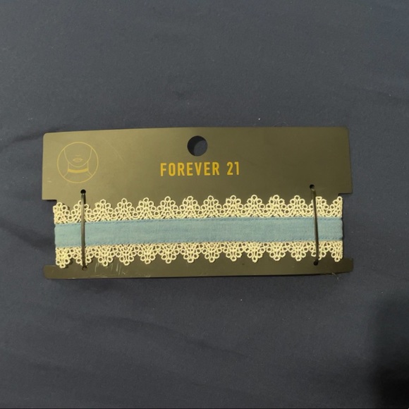 Choker - Picture 1 of 1